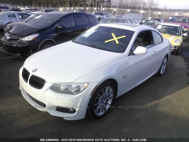 WBAKF9C52BE262415 - 2011 BMW 335 XI WHITE photo 2