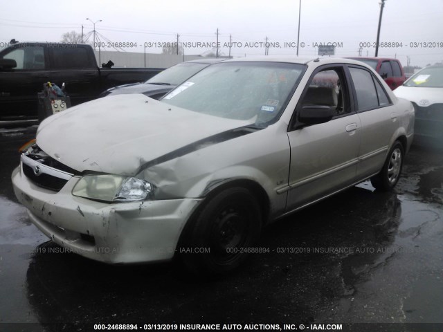 JM1BJ222XY0265245 - 2000 MAZDA PROTEGE DX/LX GOLD photo 2