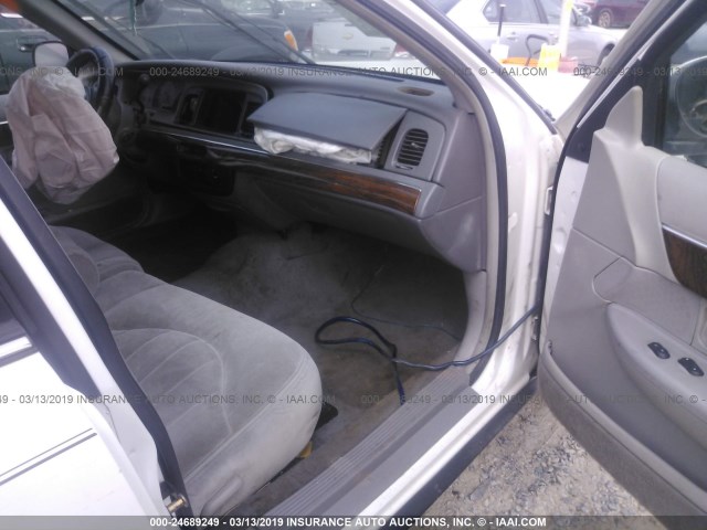 2MEFM74W3XX675552 - 1999 MERCURY GRAND MARQUIS GS თეთრი ფოტო 5