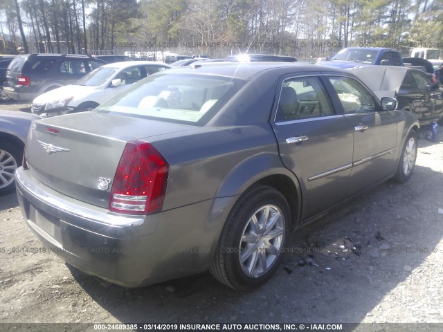 2C3CA6CT6AH154572 - 2010 CHRYSLER 300C GRAY photo 4