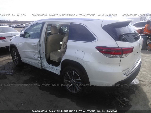 5TDJZRFH4JS875396 - 2018 TOYOTA HIGHLANDER SE/XLE WHITE photo 3