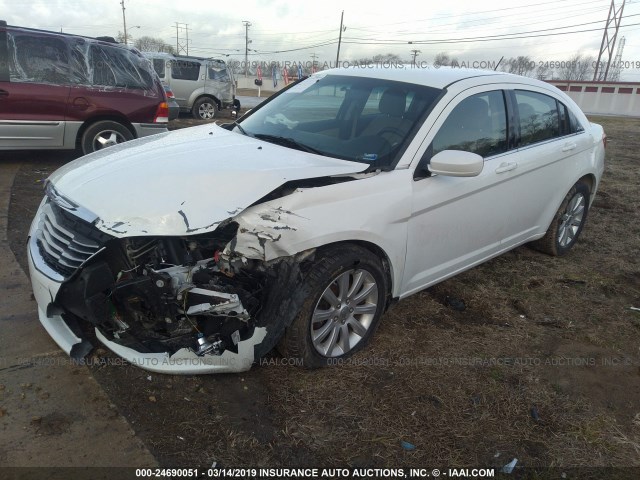 1C3CCBBB1DN515715 - 2013 CHRYSLER 200 TOURING WHITE photo 2