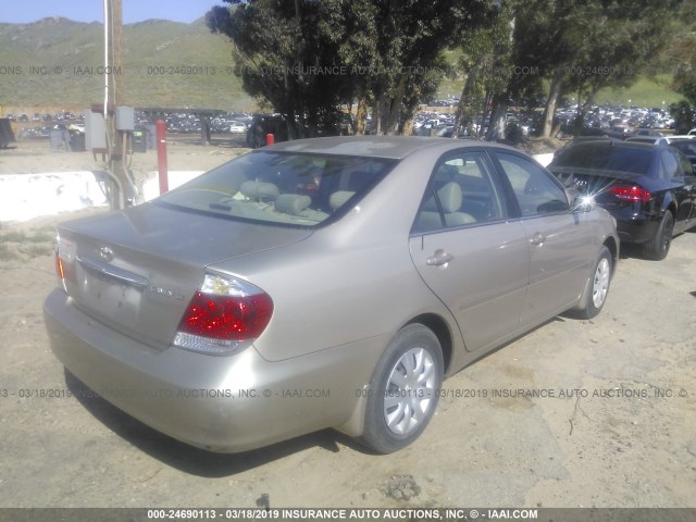 4T1BE32K85U989168 - 2005 TOYOTA CAMRY LE/XLE/SE GOLD photo 4