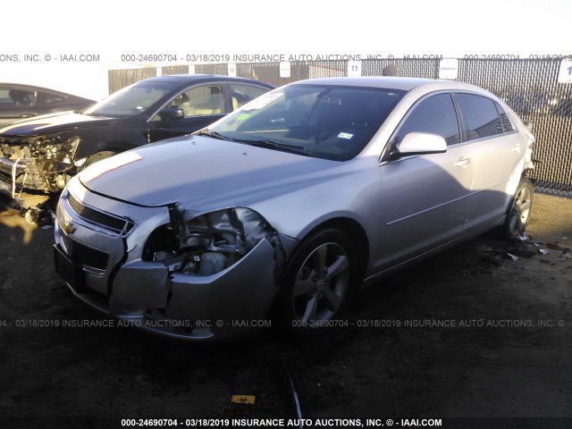 1G1ZC5EU1BF329032 - 2011 CHEVROLET MALIBU 1LT 银色 照片 2