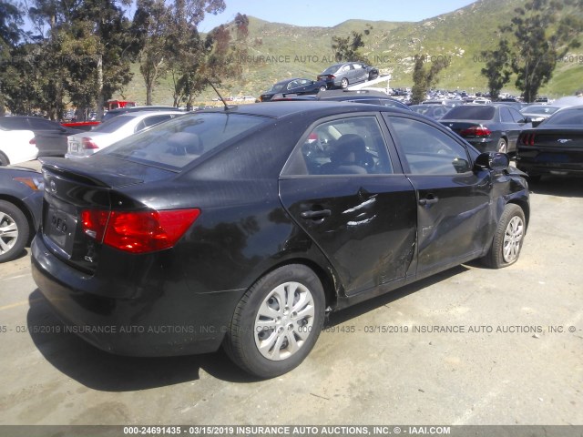 KNAFU4A28A5246527 - 2010 KIA FORTE EX BLACK photo 4