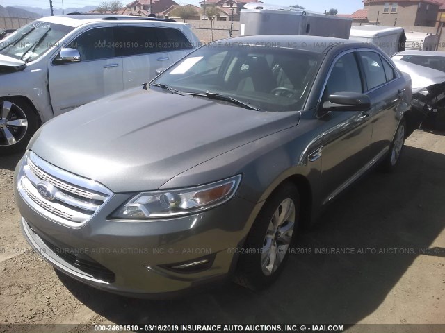 1FAHP2EW8BG131152 - 2011 FORD TAURUS SEL GRAY photo 2