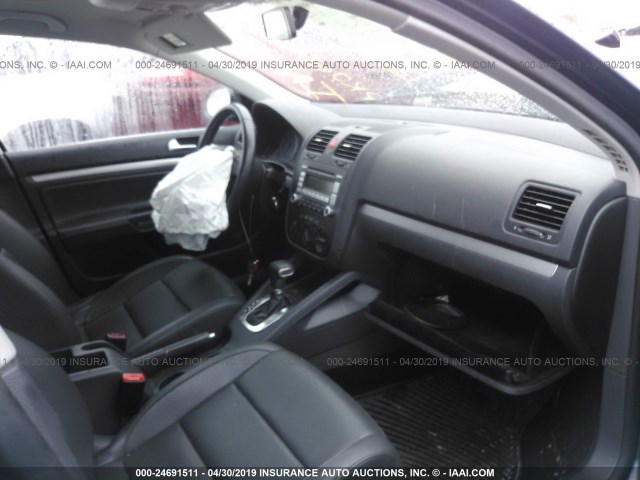 3VWRM71K69M167023 - 2009 VOLKSWAGEN JETTA SE/SEL GRAY photo 5