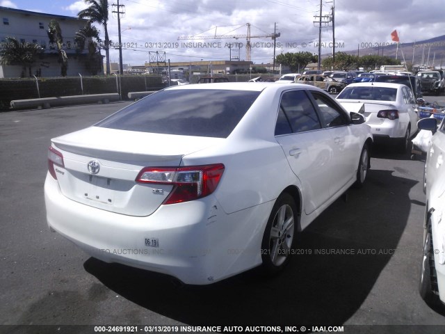 4T1BF1FK3CU564045 - 2012 TOYOTA CAMRY SE/LE/XLE WHITE photo 4