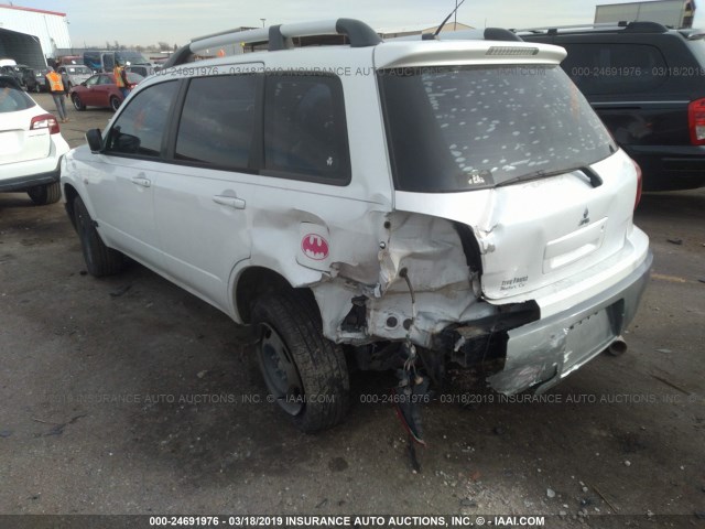 JA4LX31F76U012185 - 2006 MITSUBISHI OUTLANDER LS WHITE photo 6