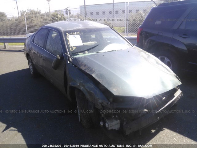 4T1BF22K0YU949808 - 2000 TOYOTA CAMRY LE/XLE 绿色 照片 1