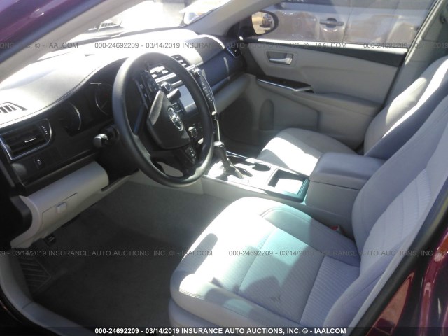 4T1BF1FKXGU587327 - 2016 TOYOTA CAMRY LE/XLE/SE/XSE RED photo 5