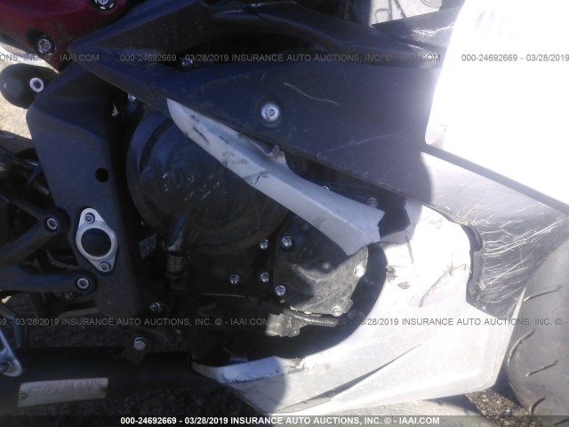 SMTA02YK2GJ718161 - 2016 TRIUMPH MOTORCYCLE DAYTONA 675R ABS BLACK photo 8