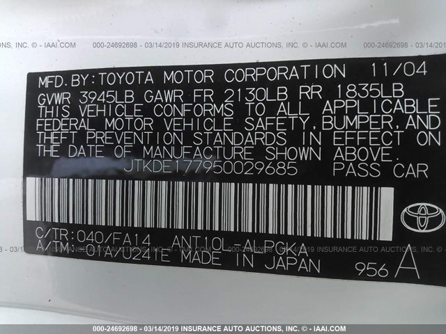JTKDE177950029685 - 2005 TOYOTA SCION TC WHITE photo 9