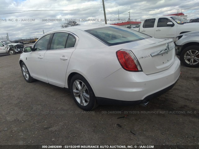 1LNHL9DR7AG611624 - 2010 LINCOLN MKS WHITE photo 3