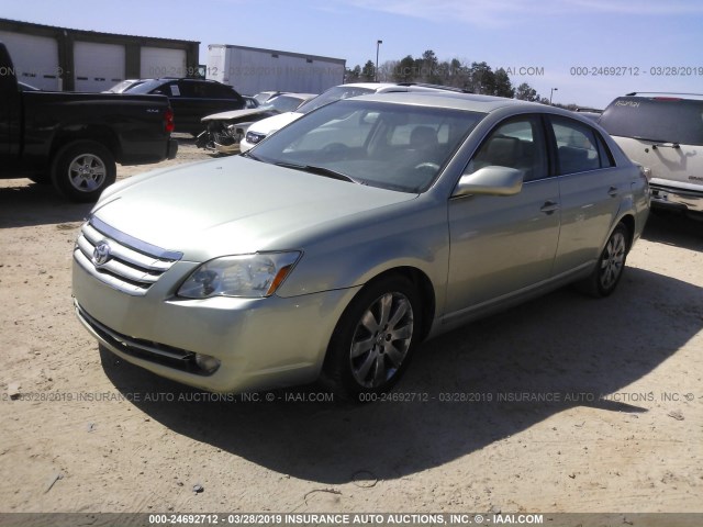 4T1BK36B25U023000 - 2005 TOYOTA AVALON XL/XLS/TOURING/LIMITED GREEN photo 2