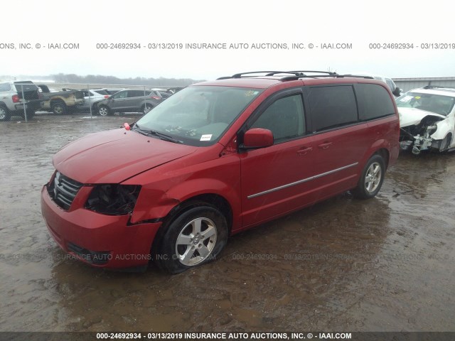 2D4RN5D16AR127239 - 2010 DODGE GRAND CARAVAN SXT RED photo 2