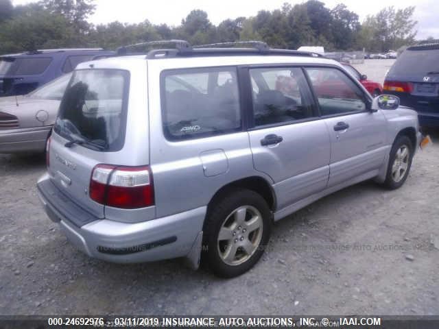 JF1SF65632H724993 - 2002 SUBARU FORESTER S ვერცხლისფერი ფოტო 4