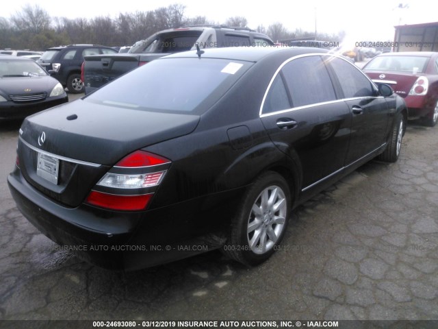 WDDNG71X57A074403 - 2007 MERCEDES-BENZ S 550 BLACK photo 4