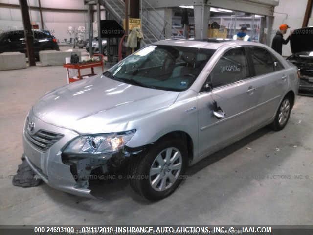 JTNBB46K473023742 - 2007 TOYOTA CAMRY NEW GENERATION HYBRID SILVER photo 2