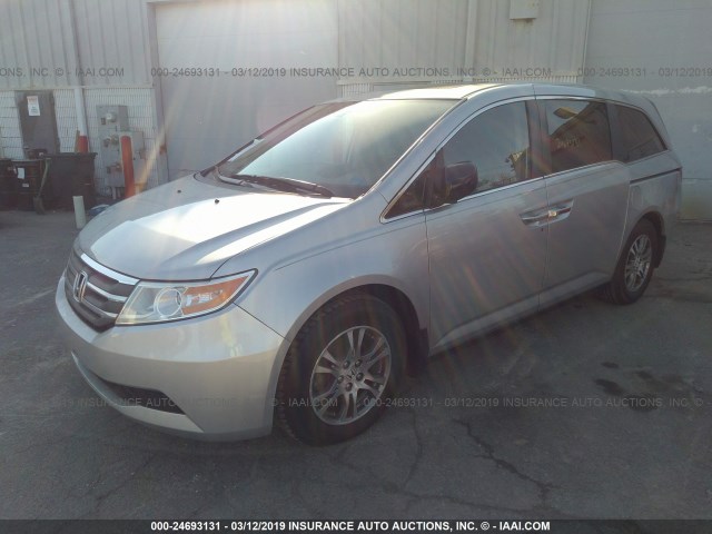 5FNRL5H67DB049062 - 2013 HONDA ODYSSEY EXL SILVER photo 2