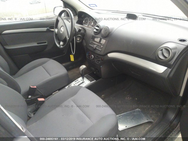 KL1TD5DE6AB126493 - 2010 CHEVROLET AVEO LS/LT BLACK photo 5
