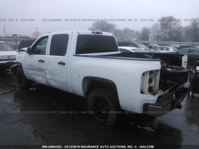 2GCEC13J571524377 - 2007 CHEVROLET SILVERADO C1500 CREW CAB WHITE photo 3