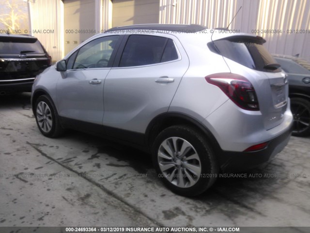 KL4CJASB7JB573461 - 2018 BUICK ENCORE PREFERRED SILVER photo 3