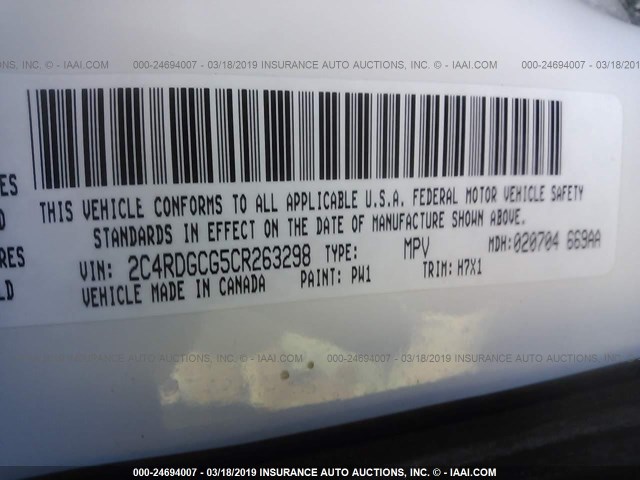 2C4RDGCG5CR263298 - 2012 DODGE GRAND CARAVAN SXT WHITE photo 9