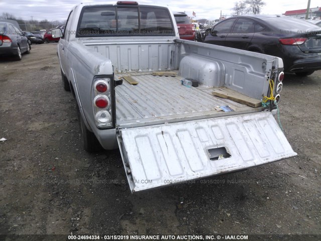 1N6DD26S31C381821 - 2001 NISSAN FRONTIER KING CAB XE SILVER photo 8