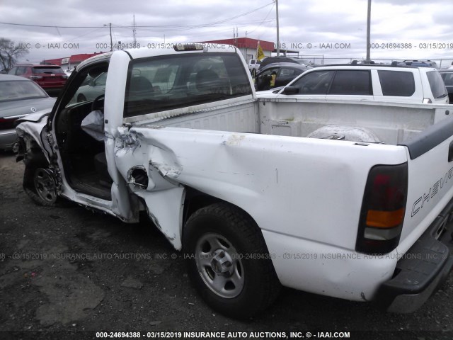 1GCEC14Z42Z301039 - 2002 CHEVROLET SILVERADO C1500 WHITE photo 3