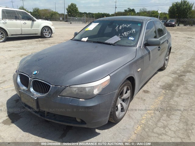 WBANE53586CK90049 - 2006 BMW 525 I GRAY photo 2