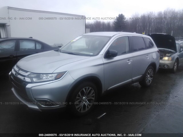 JA4AD2A31JZ060292 - 2018 MITSUBISHI OUTLANDER ES SILVER photo 2