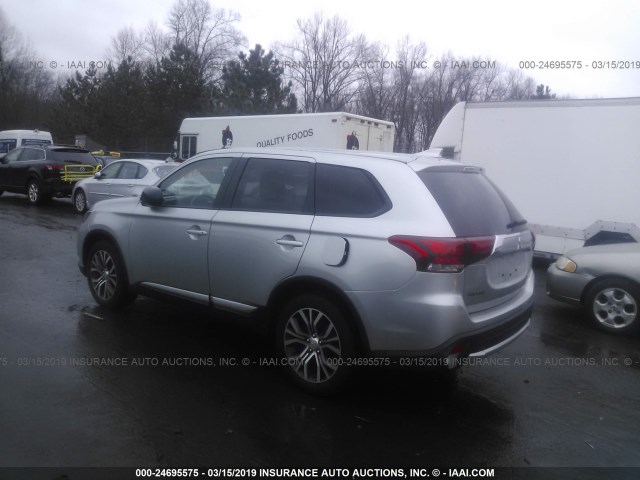 JA4AD2A31JZ060292 - 2018 MITSUBISHI OUTLANDER ES SILVER photo 3