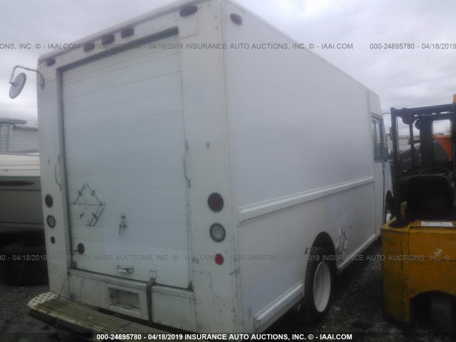 4UZA4FF43VC792555 - 1997 FREIGHTLINER CHASSIS M LINE WALK-IN VAN Unknown photo 4