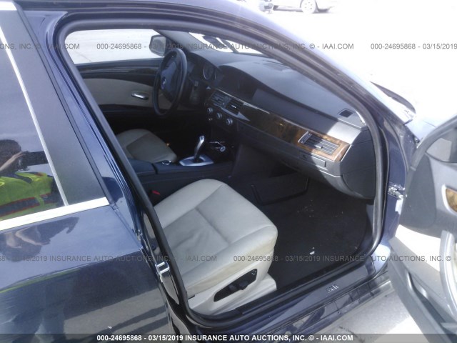 WBANU5C53AC441617 - 2010 BMW 528 I 黑色 照片 5