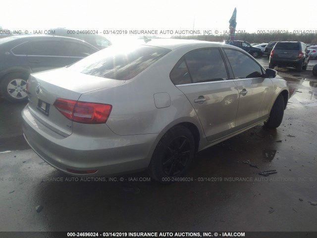 3VWLA7AJ7FM245830 - 2015 VOLKSWAGEN JETTA TDI SILVER photo 4