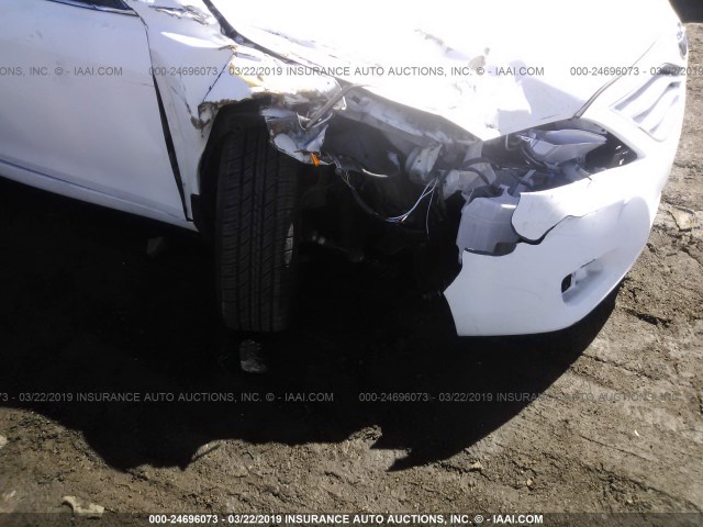 4T1BF3EK7AU514906 - 2010 TOYOTA CAMRY SE/LE/XLE WHITE photo 6