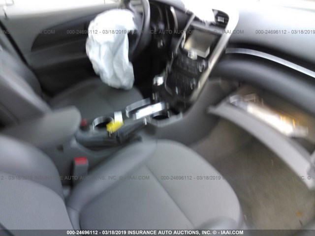 1G11C5SL4EF300945 - 2014 CHEVROLET MALIBU 1LT 银色 照片 5