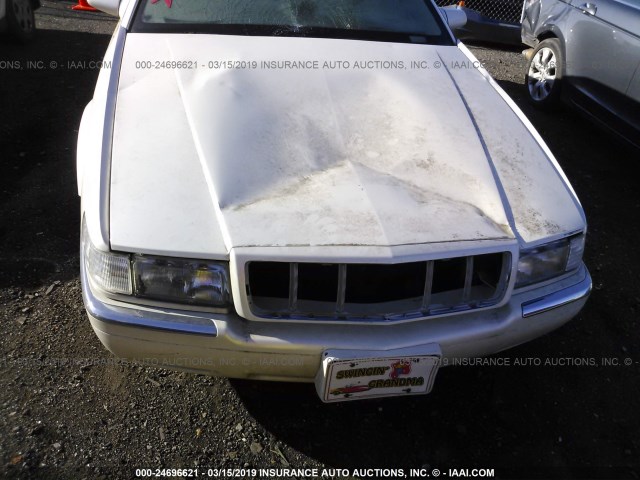 1G6ET129XWU612919 - 1998 CADILLAC ELDORADO TOURING WHITE photo 6