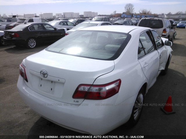 4T1BE46K49U823896 - 2009 TOYOTA CAMRY SE/LE/XLE WHITE photo 4