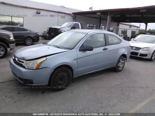 1FAHP32N38W266961 - 2008 FORD FOCUS S/SE Light Blue photo 2