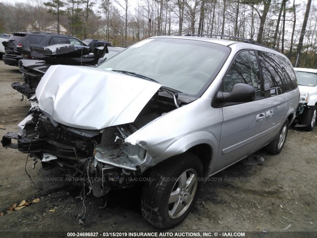 2D4GP44L46R669783 - 2006 DODGE GRAND CARAVAN SXT SILVER photo 2