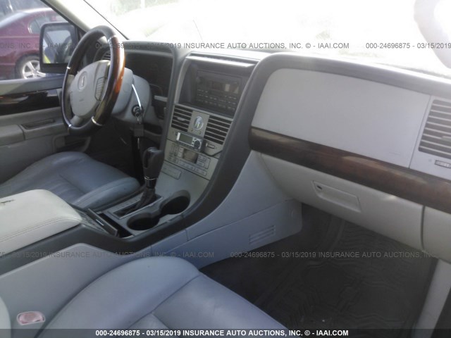 5LMEU88H54ZJ42163 - 2004 LINCOLN AVIATOR 米色 照片 5