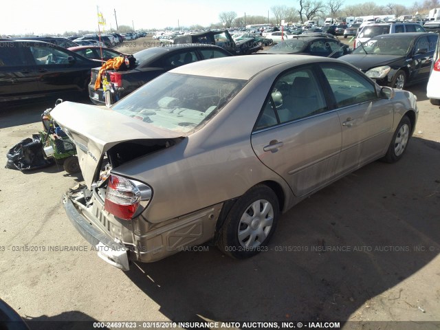 4T1BE32K62U094225 - 2002 TOYOTA CAMRY LE/XLE/SE CREAM photo 4