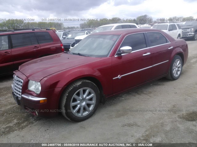 2C3LA63H66H495313 - 2006 CHRYSLER 300C RED photo 2