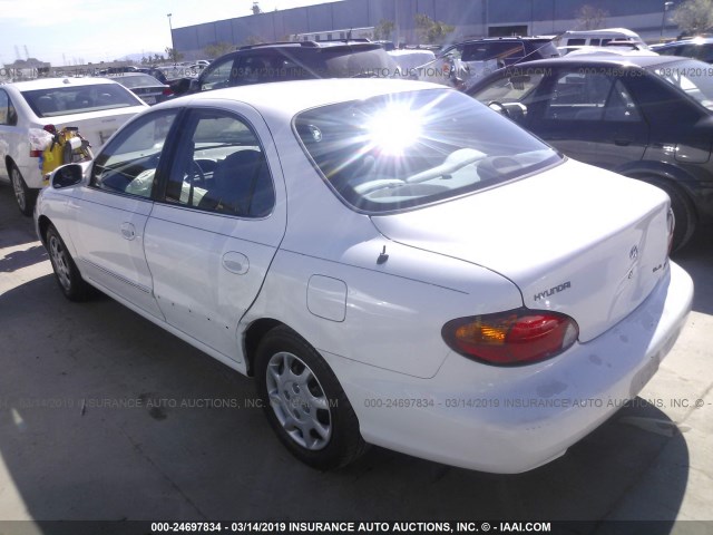 KMHJF35FXYU984937 - 2000 HYUNDAI ELANTRA GLS WHITE photo 3