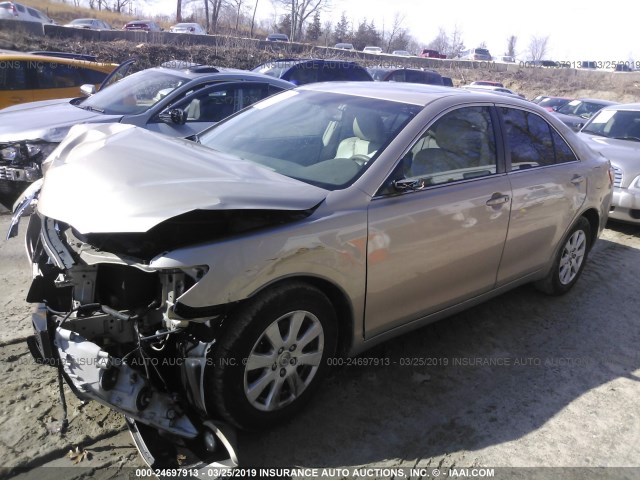 4T1BK46K67U517367 - 2007 TOYOTA CAMRY NEW GENERAT LE/XLE/SE GOLD photo 2