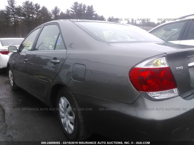 4T1BE30K95U598856 - 2005 TOYOTA CAMRY LE/XLE/SE GRAY photo 6