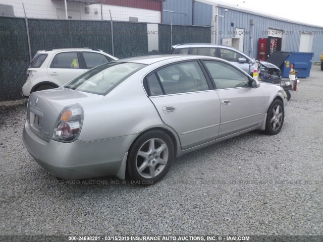 1N4BL11D42C233491 - 2002 NISSAN ALTIMA SE SILVER photo 4