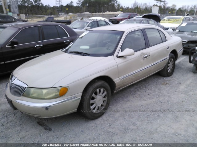 1LNHM97V01Y667002 - 2001 LINCOLN CONTINENTAL  BROWN photo 2